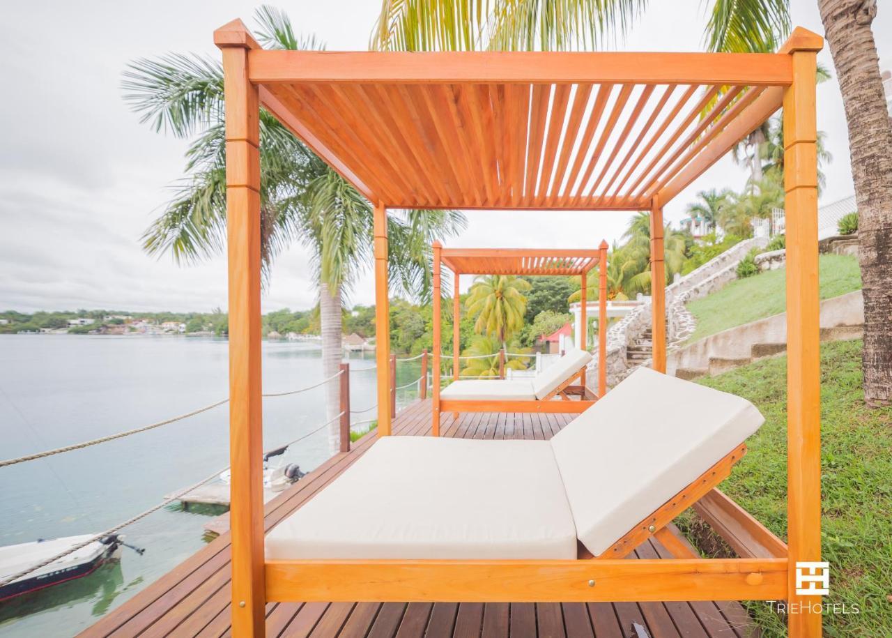 Hotel Villa Esmeralda Бакалар Екстериор снимка